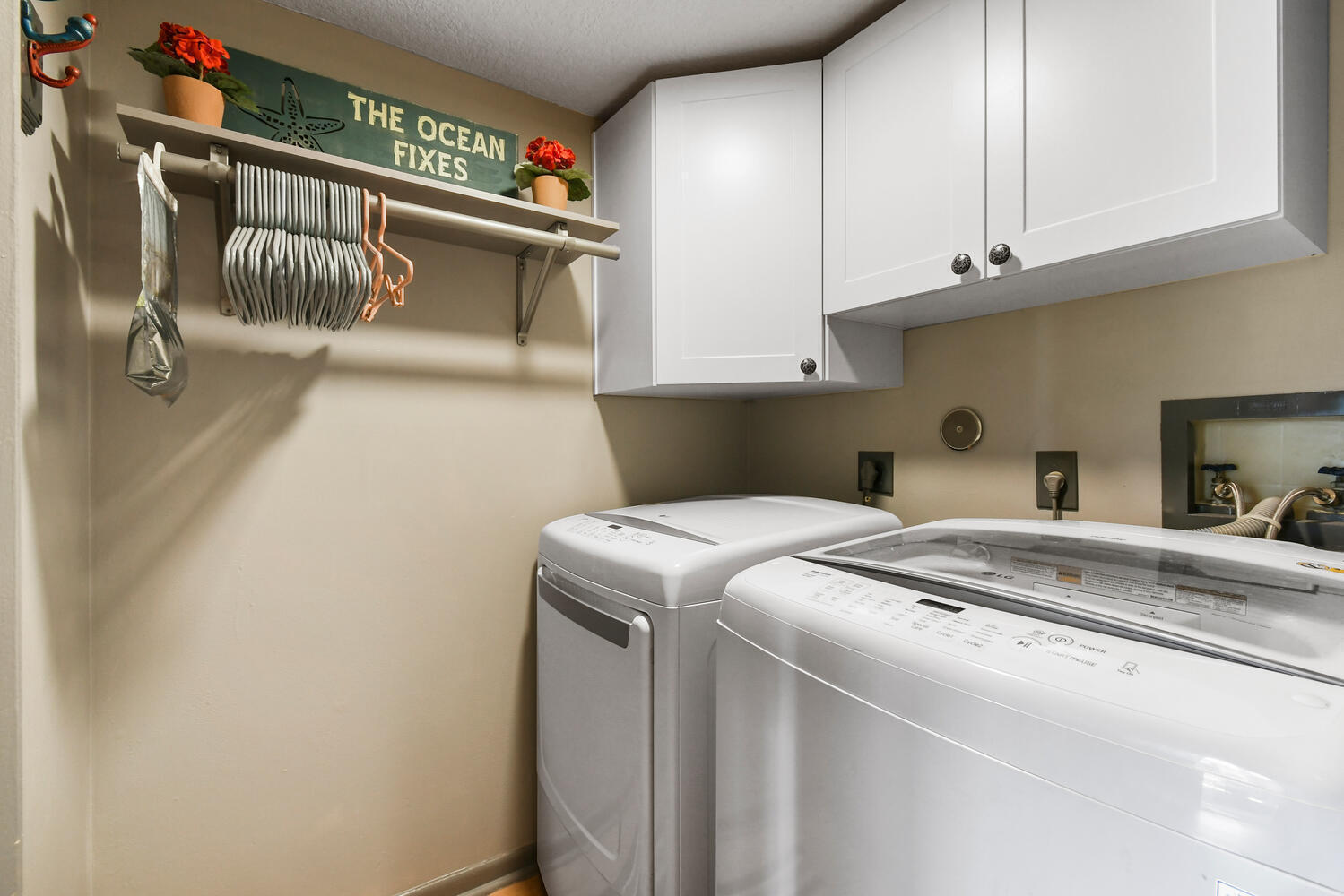 5266 Sapphire Valley Boca Raton, FL 33431 - Photo 33 of 48 Laundry Room