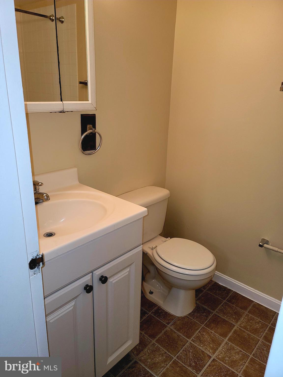 2226 Castle Rock Square, Unit 1B Reston, VA 20191 - Photo 10 of 26 Full Bath 1