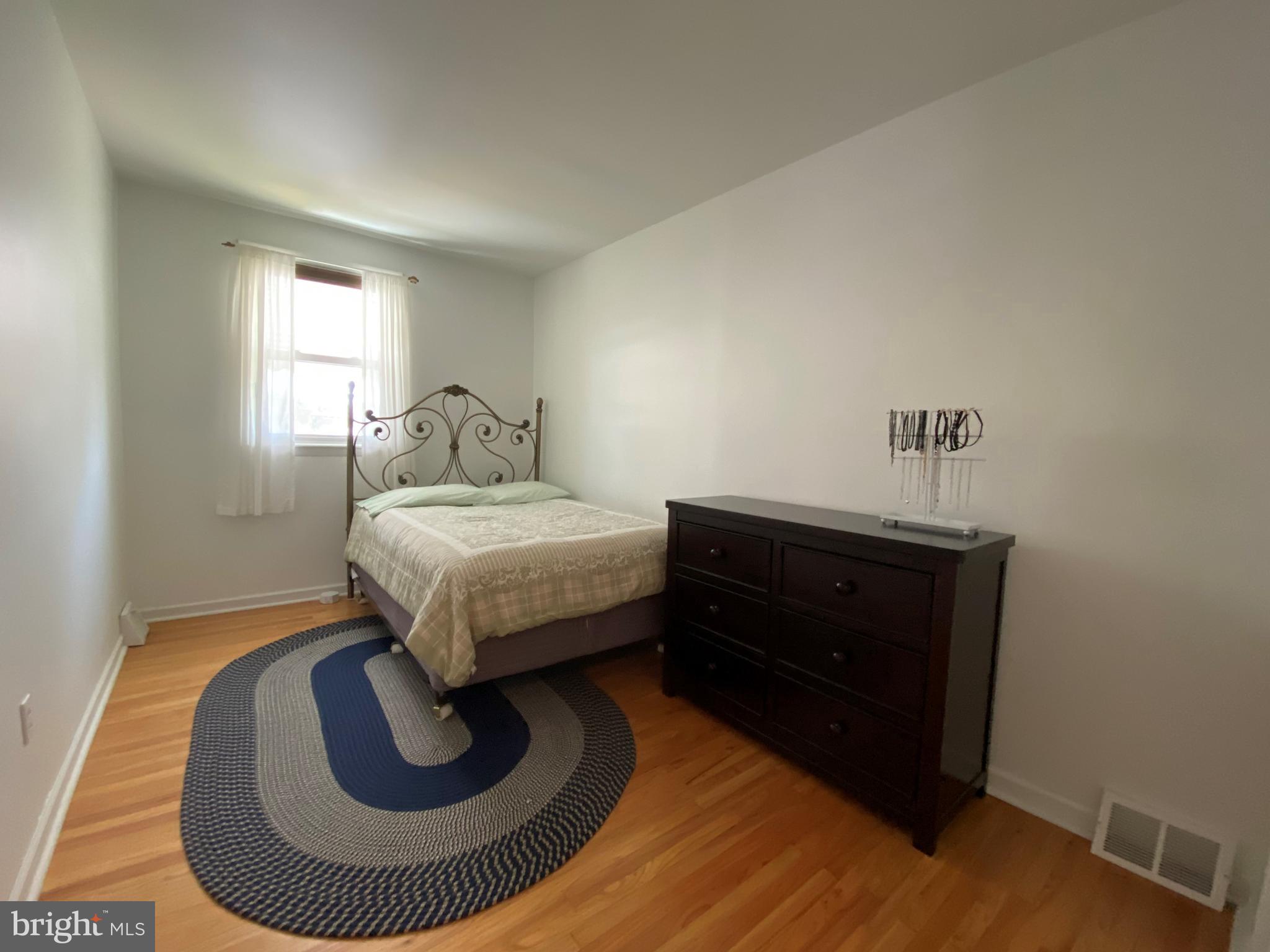 10221 West Keswick Road Philadelphia, PA 19114 - Photo 14 of 33 Bedroom #2