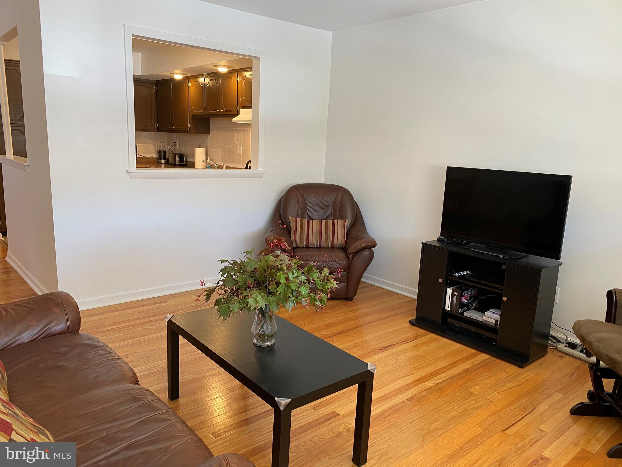 10221 West Keswick Road Philadelphia, PA 19114 - Photo 8 of 33 Living Room - Hardwood Floors