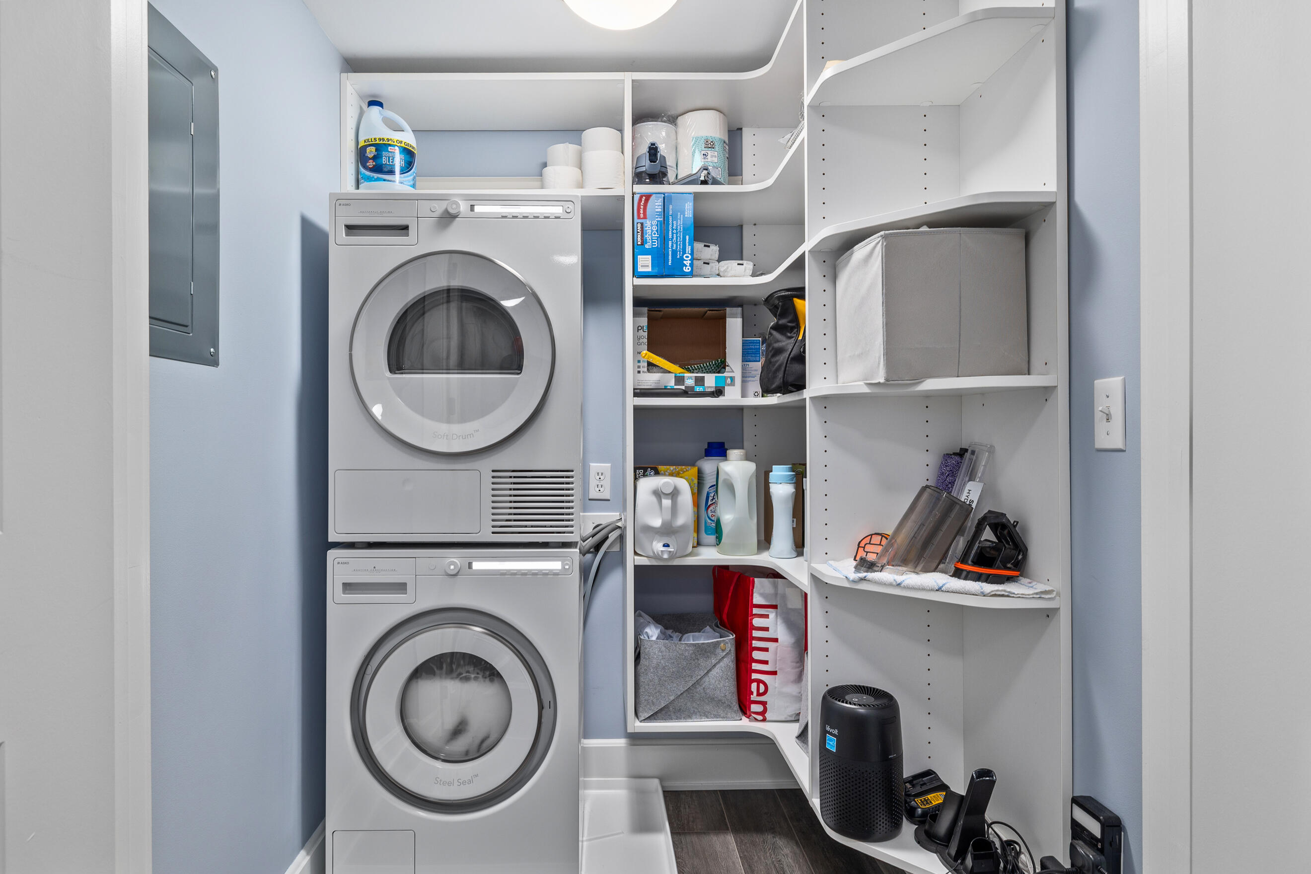 27 Library Street Northeast, Unit 403 Grand Rapids, MI 49503 - Photo 21 of 30 Laundry