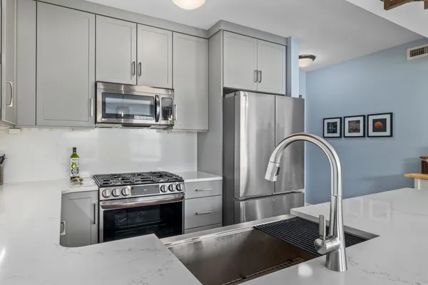 $485,000 | 27 Library Street Northeast, Unit 403, Grand Rapids, MI 49503
