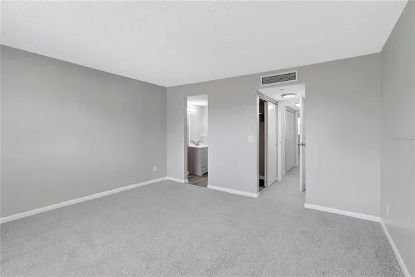 $1,600 | 709 Russell Lane, Unit C221, Brandon, FL 33510