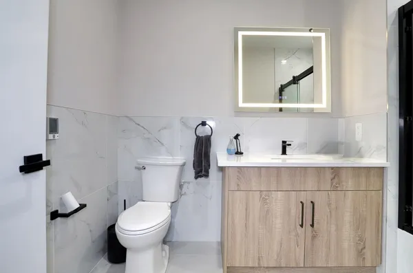 $2,450 | 212 70th Street, Unit 304, Guttenberg, NJ 07093