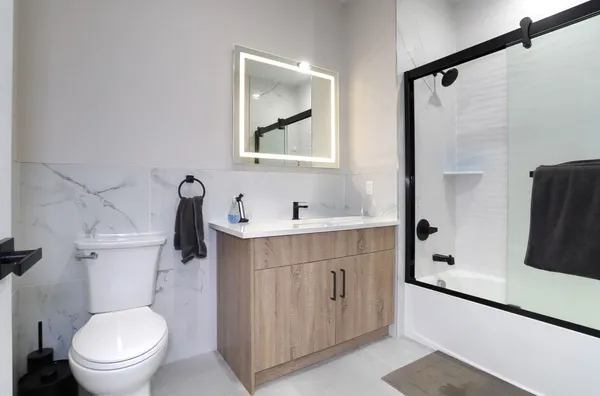 $2,450 | 212 70th Street, Unit 304, Guttenberg, NJ 07093