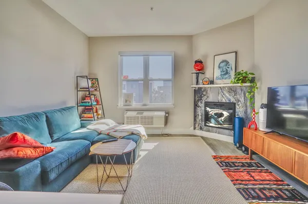$2,450 | 212 70th Street, Unit 304, Guttenberg, NJ 07093