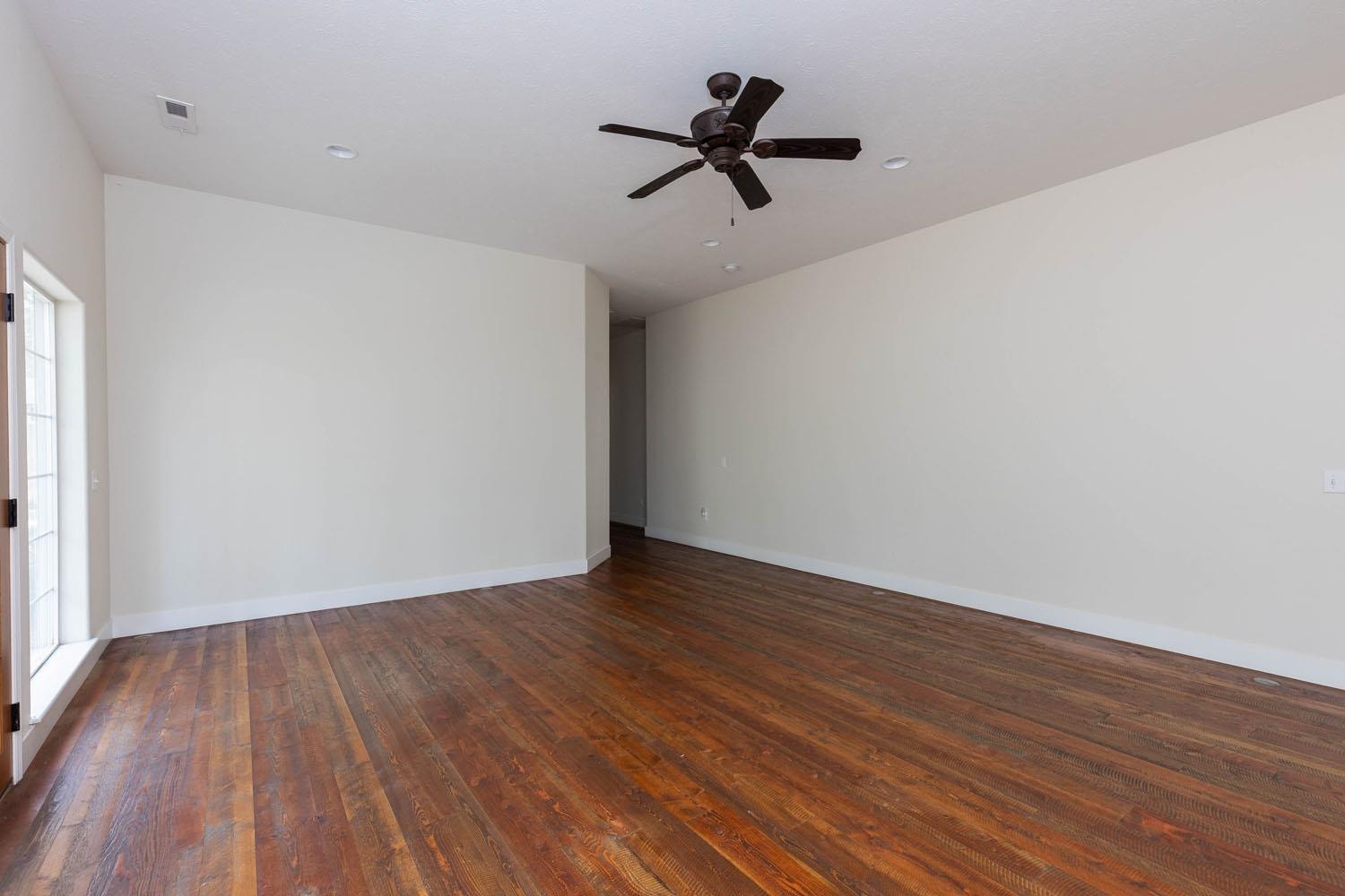 4911 East Greenbluff Road Colbert, WA 99005 - Photo 21 of 50 Gallery Image 21