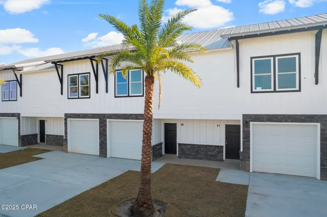 $1,995 | 7031 Patronis Drive, Panama City, FL 32408