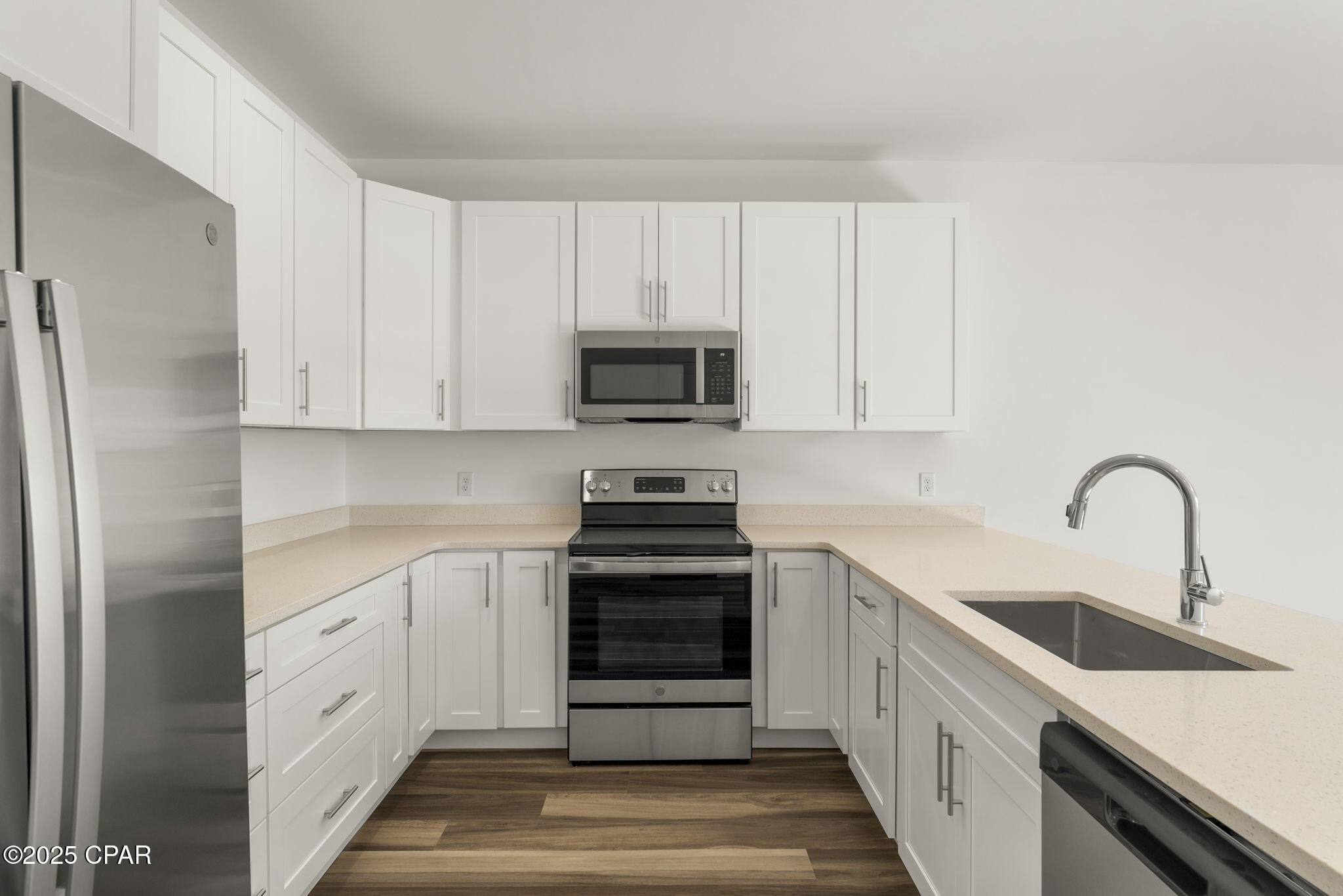 7031 Patronis Drive Panama City, FL 32408 - Photo 6 of 33