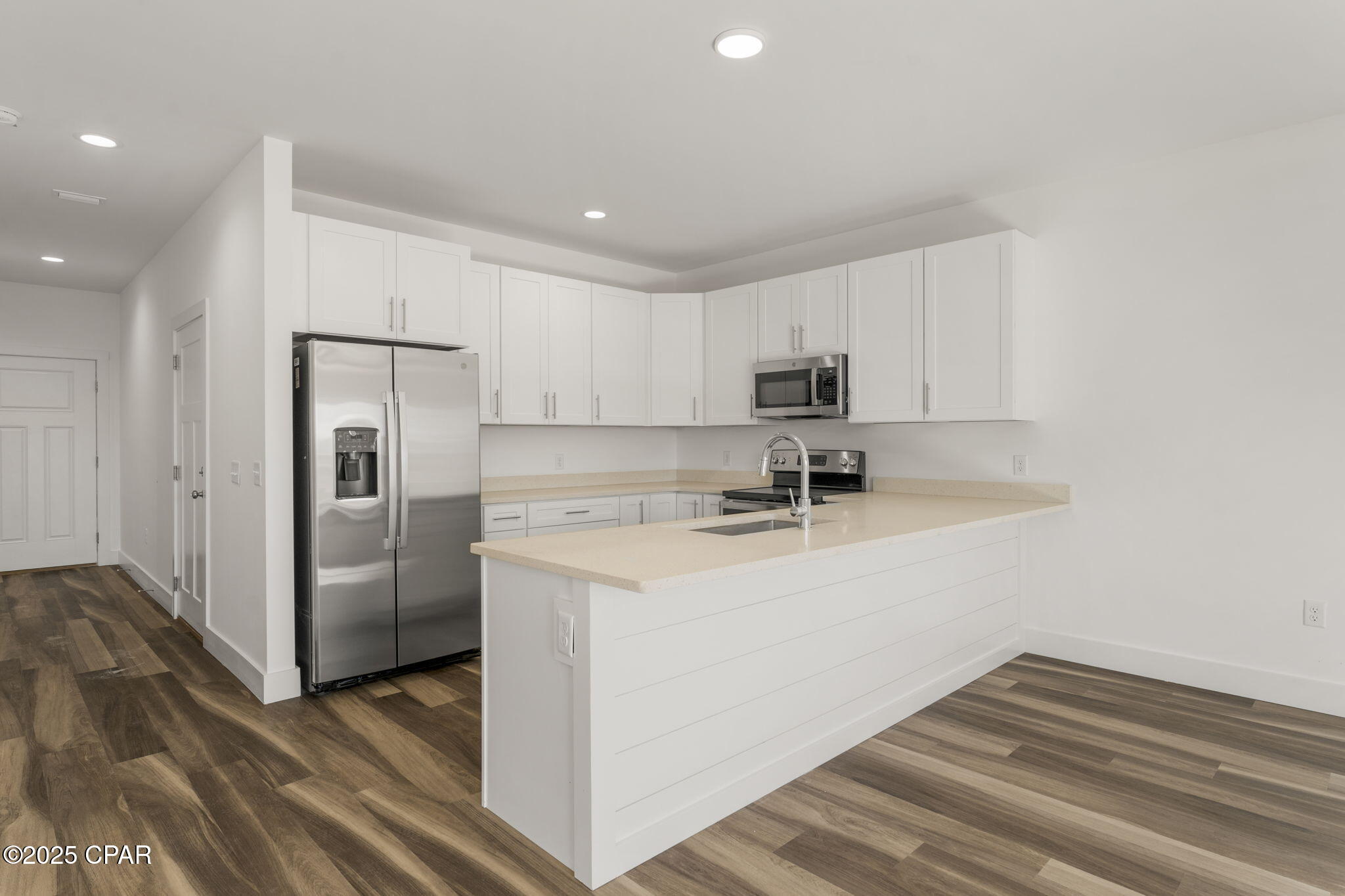 7031 Patronis Drive Panama City, FL 32408 - Photo 9 of 33