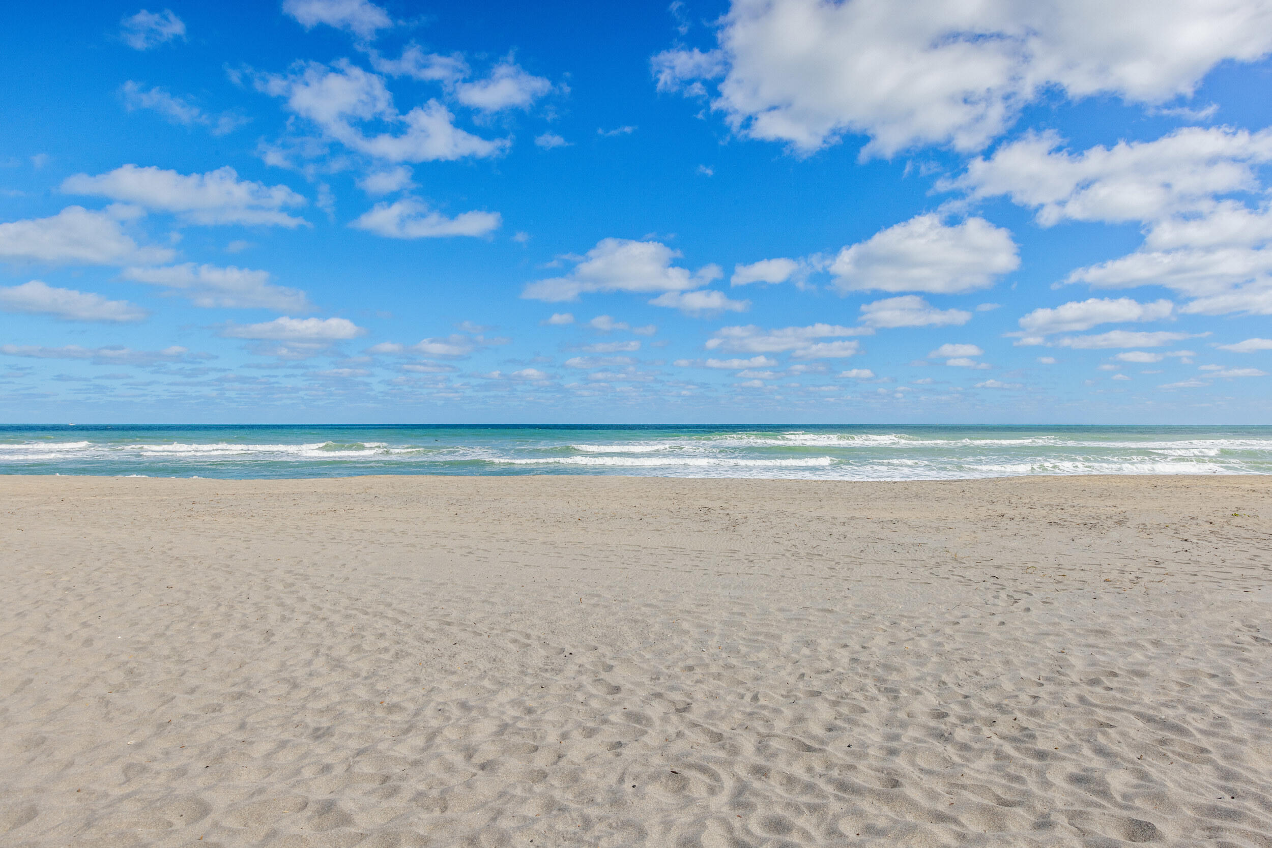 5554 Hibiscus Road Jupiter, FL 33458 - Photo 48 of 70 a view of a lake