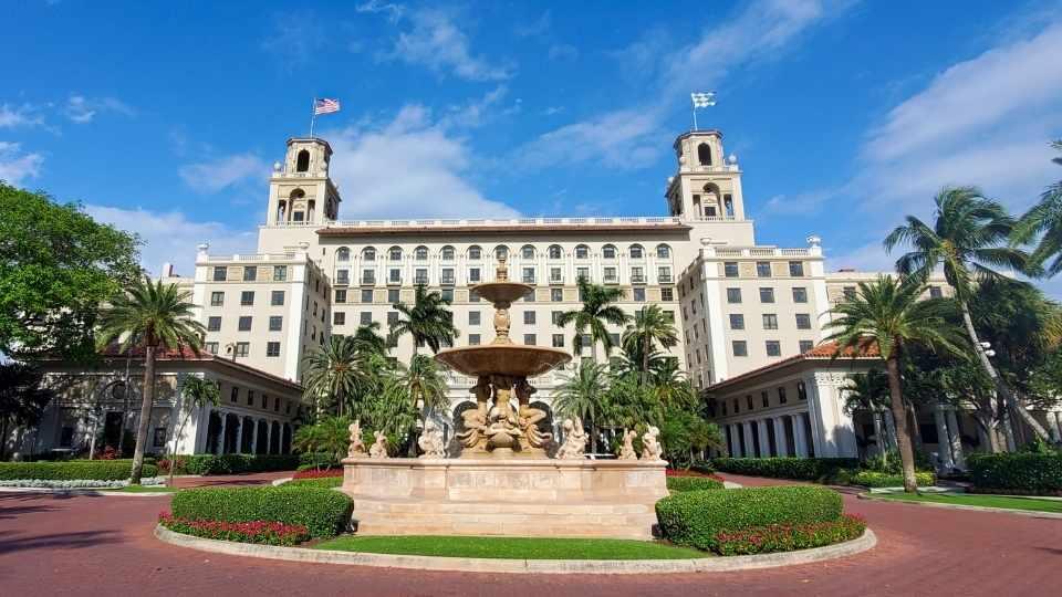 5554 Hibiscus Road Jupiter, FL 33458 - Photo 60 of 70 a view of buildings