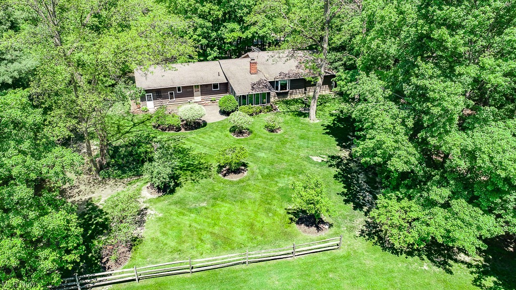 10305 Mulberry Road Chardon, OH 44024 - Photo 3 of 33