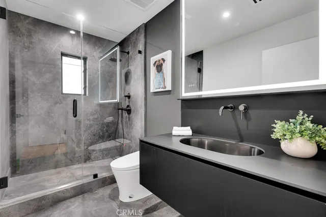 $3,995,000 | 4015 Clarinda Drive, Tarzana, CA 91356