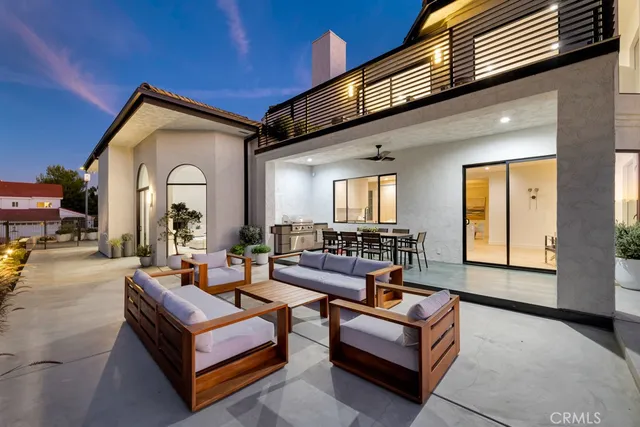 $3,995,000 | 4015 Clarinda Drive, Tarzana, CA 91356