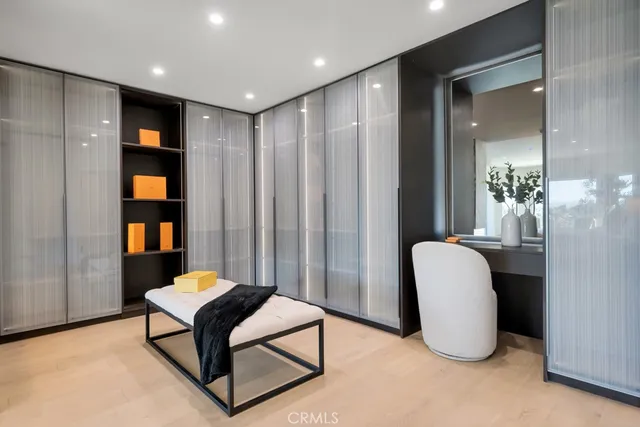 $3,995,000 | 4015 Clarinda Drive, Tarzana, CA 91356