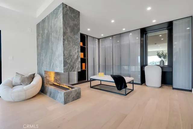 $3,995,000 | 4015 Clarinda Drive, Tarzana, CA 91356