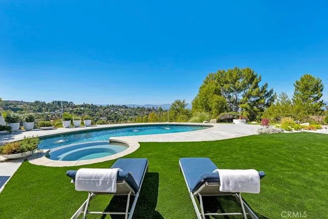 $3,995,000 | 4015 Clarinda Drive, Tarzana, CA 91356