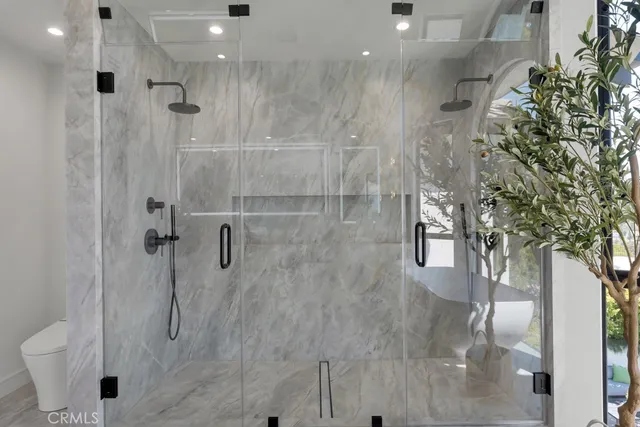 $3,995,000 | 4015 Clarinda Drive, Tarzana, CA 91356