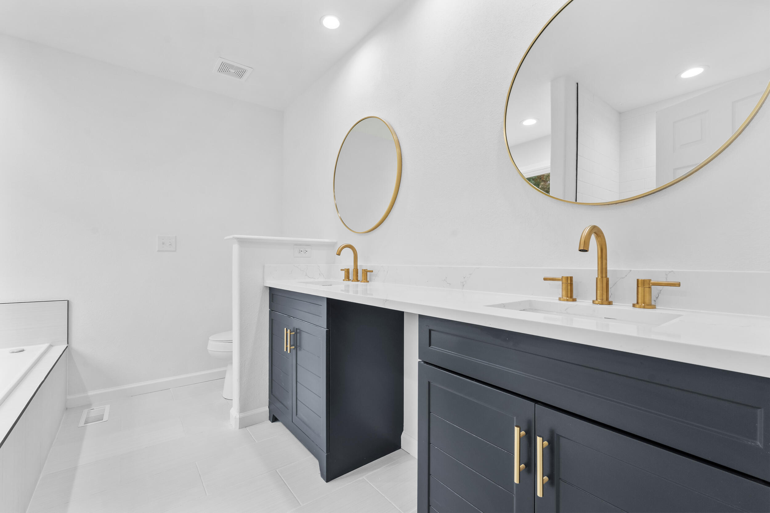 10132 Clarks Mill Road Avera, GA 30803 - Photo 13 of 27 10132 Clarks master bath