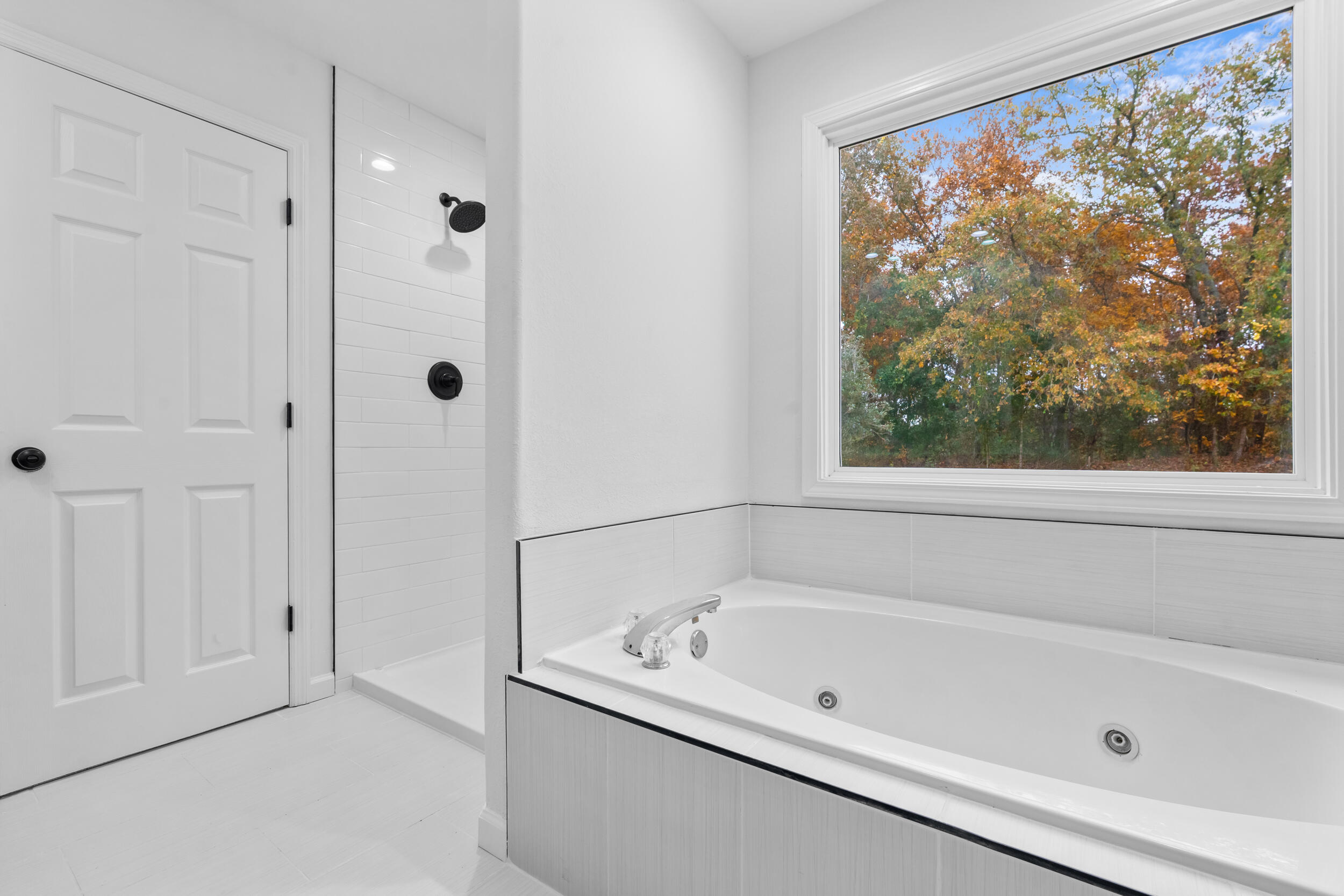 10132 Clarks Mill Road Avera, GA 30803 - Photo 14 of 27 10132 Clarks master bath 2