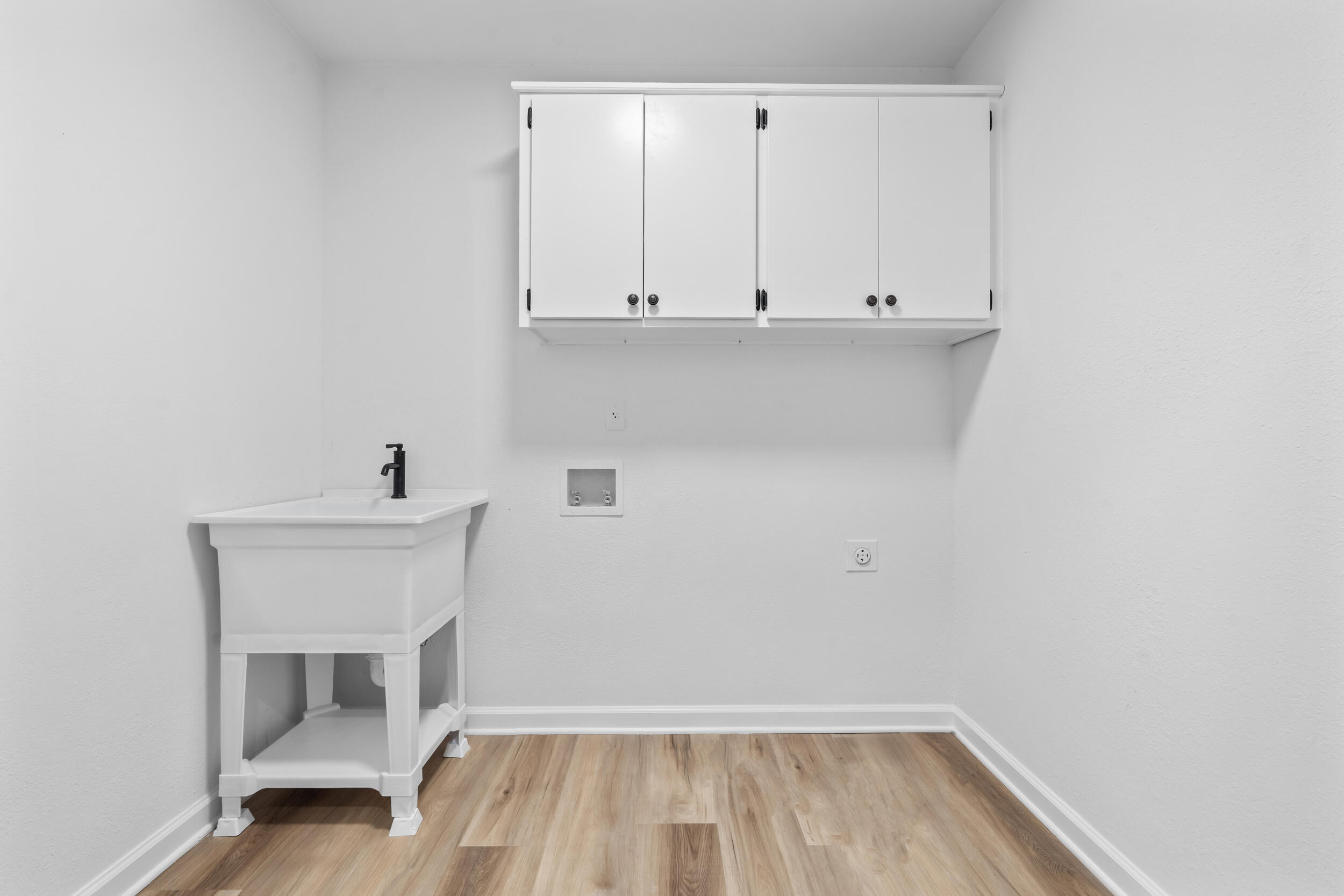 10132 Clarks Mill Road Avera, GA 30803 - Photo 19 of 27 10132 Clarks laundry
