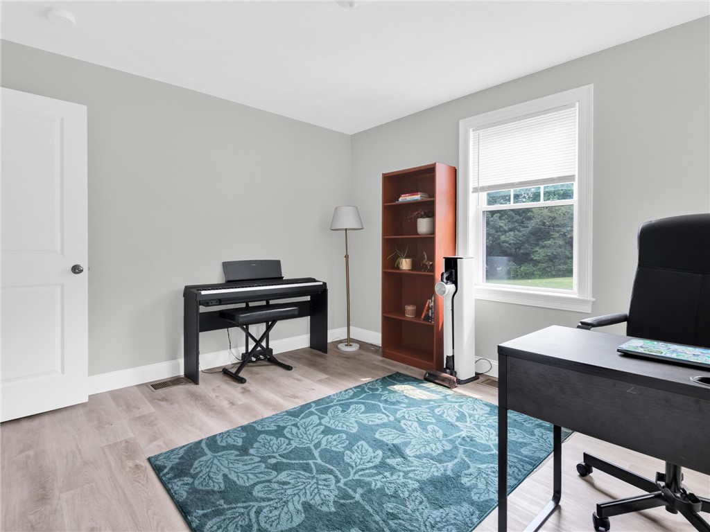 124 Mt Pleasant Road North Smithfield, RI 02896 - Photo 13 of 23 Gallery Image 13