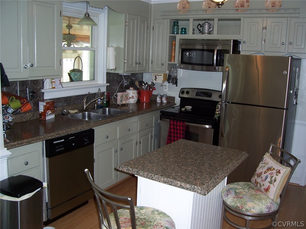 2207 Colwyn Road Henrico, VA 23229 - Photo 4 of 18 Gallery Image 4