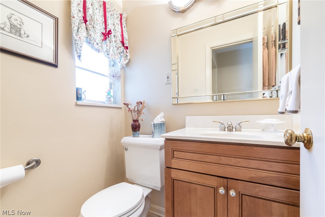 3554 Fenley Road Cleveland, OH 44121 - Photo 14 of 33 Gallery Image 14