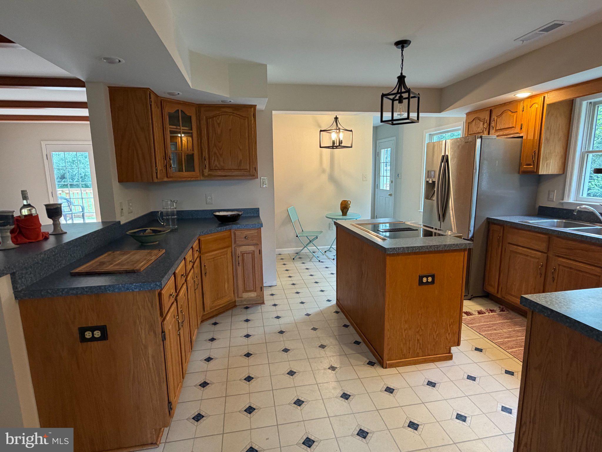 2983 Old Winchester Road Boyce, VA 22620 - Photo 27 of 98 There's a cozy breakfast area and a 2nd island.