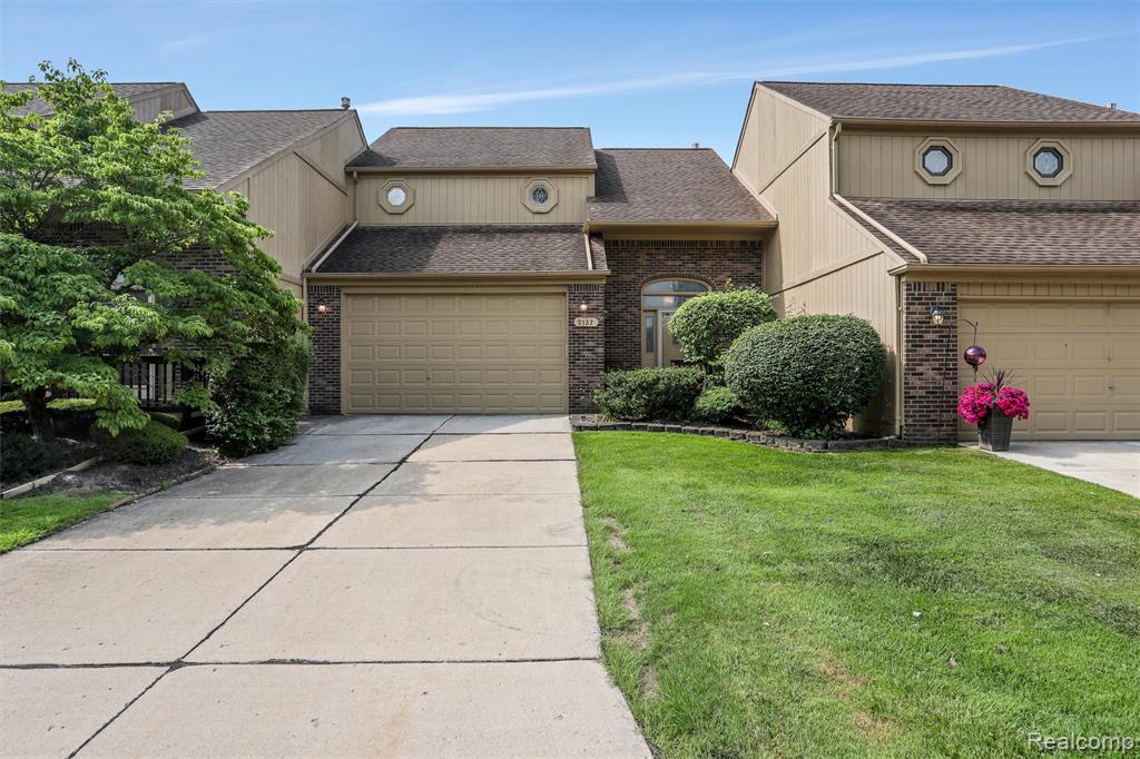 2137 Crystal Drive Rochester Hills, MI 48309 - Photo 1 of 32