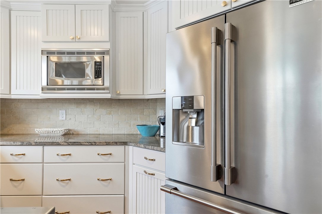 744 Ocean Boulevard, Unit 303 St. Simons Island, GA 31522 - Photo 14 of 39