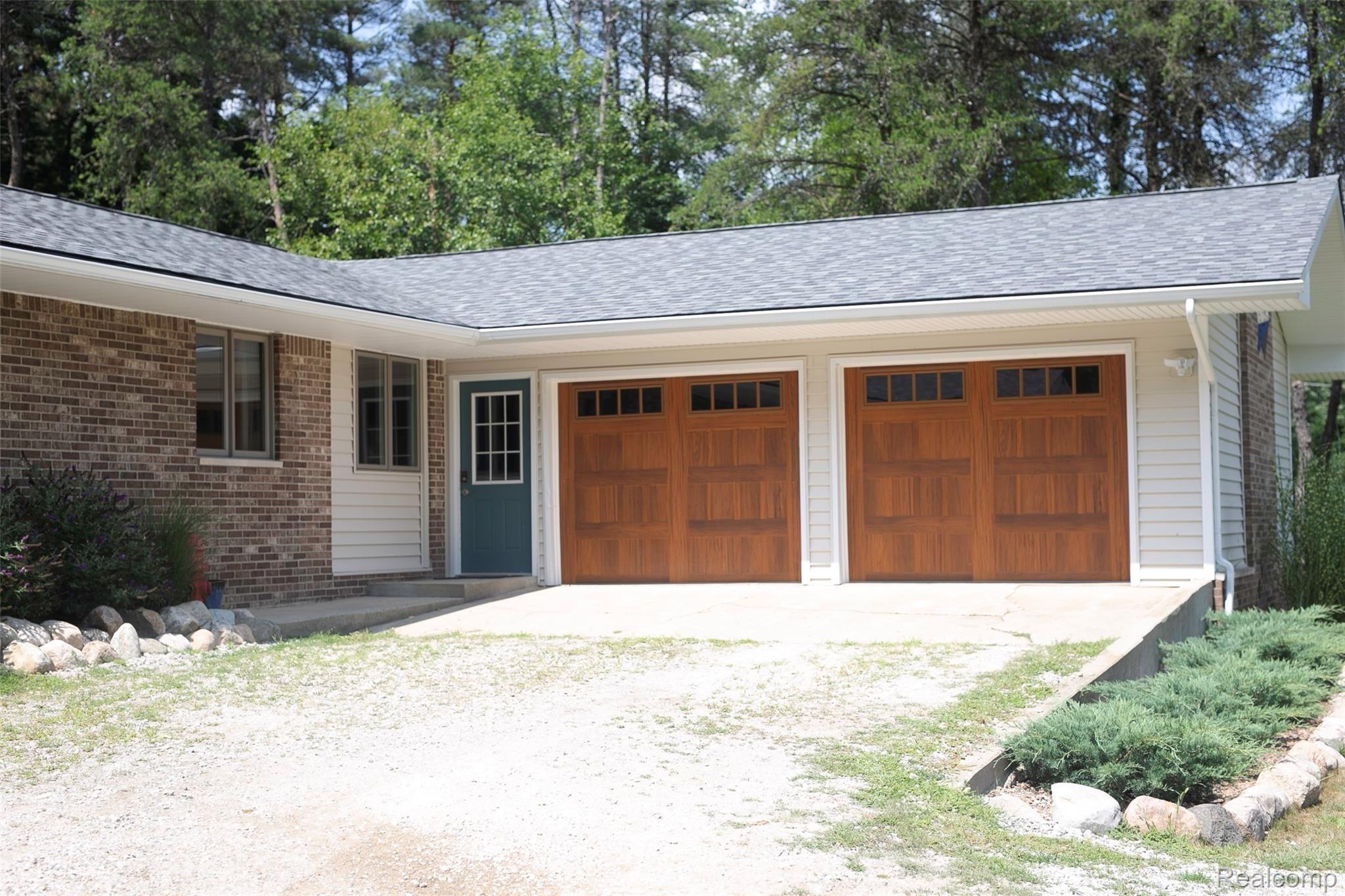 5683 Fisher Road Howell, MI 48855 - Photo 3 of 47 4AB849B0-30E9-4EF3-9096-39645BC8F02C.jpeg