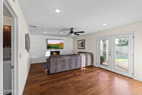 $4,950 | 5245 East Acoma Drive, Scottsdale, AZ 85254