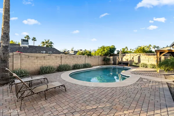 $4,950 | 5245 East Acoma Drive, Scottsdale, AZ 85254