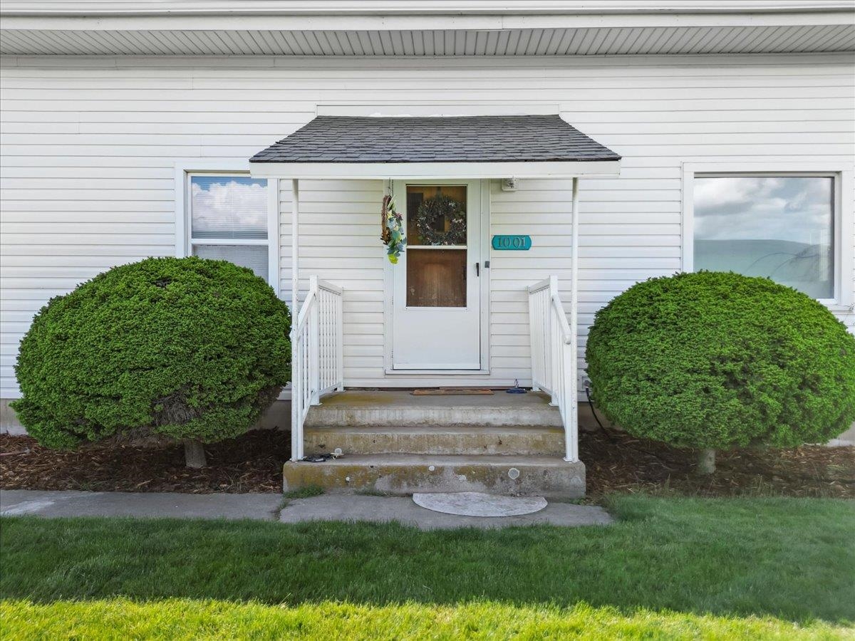 1001 Auvil Road Farmington, WA 99128 - Photo 3 of 50