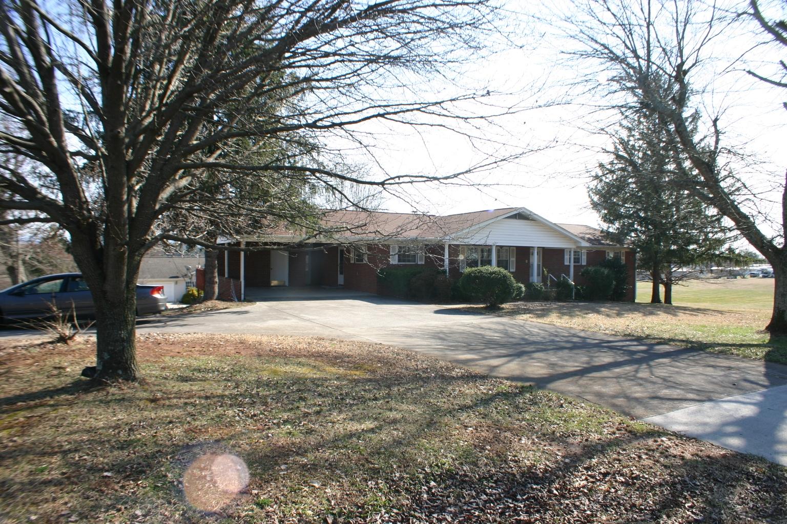 2126 Sevierville Road Maryville, TN 37804 - Photo 29 of 30 IMG_0080
