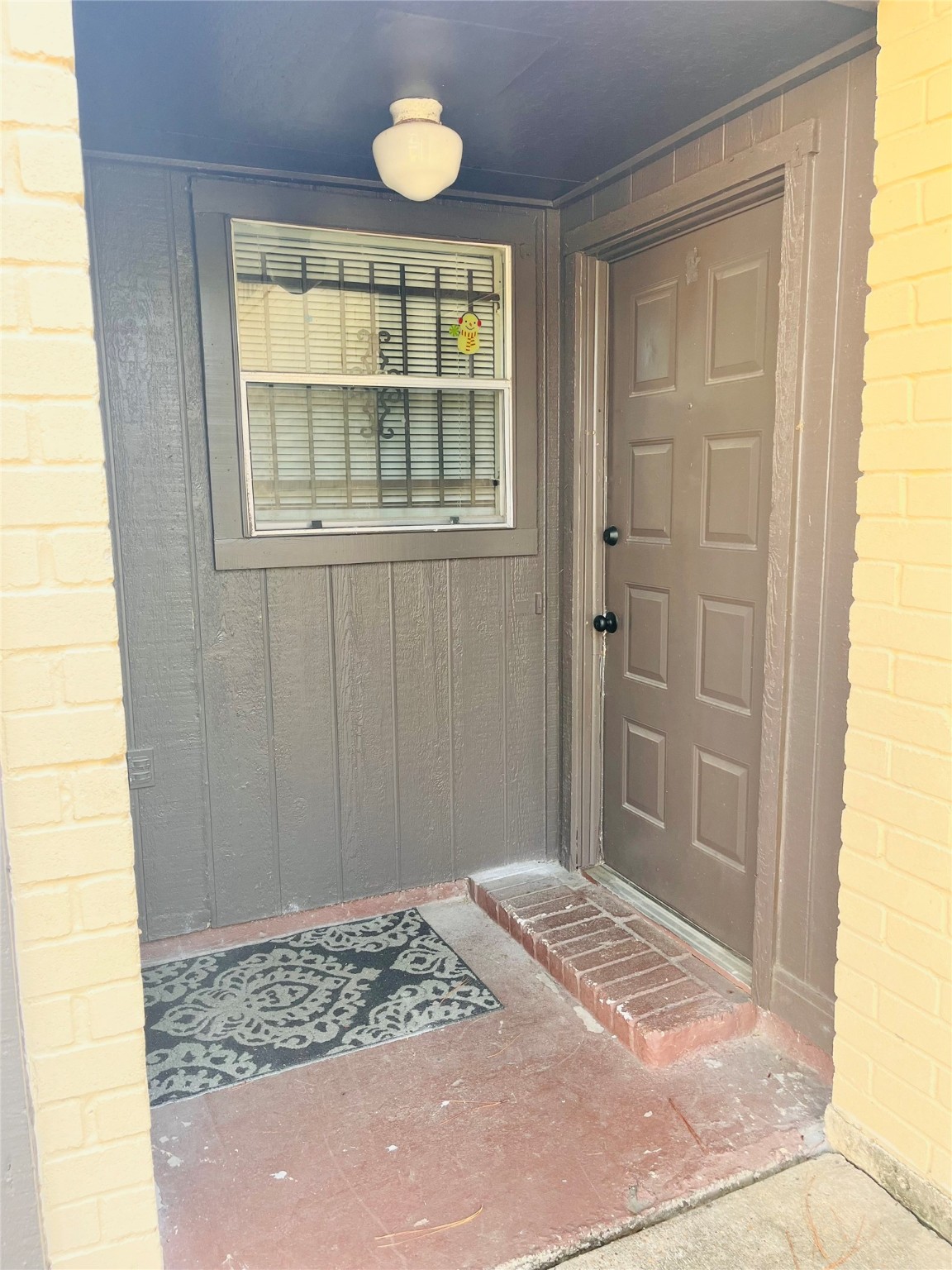 16633 Gold Ridge Lane Houston, TX 77053 - Photo 3 of 18 Front Door