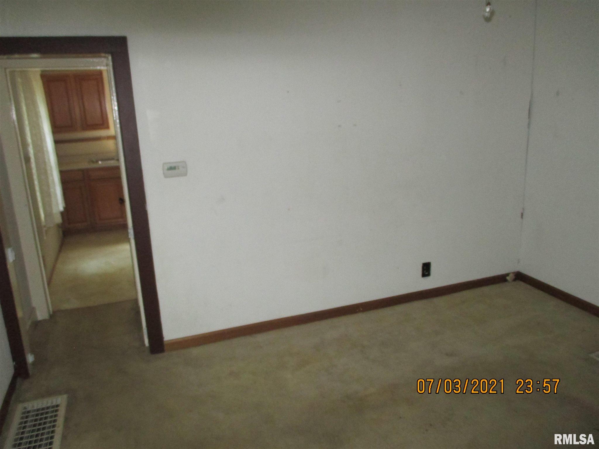 1032 North Wesley Street Springfield, IL 62702 - Photo 7 of 30