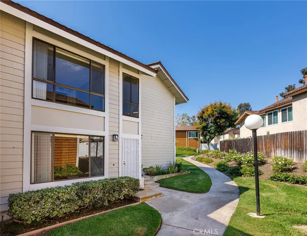 $599,000 | 25885 Trabuco Road, Unit 206, Lake Forest, CA 92630