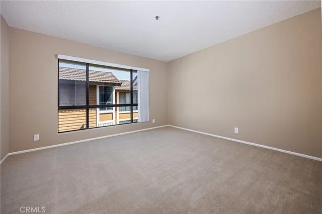 $599,000 | 25885 Trabuco Road, Unit 206, Lake Forest, CA 92630