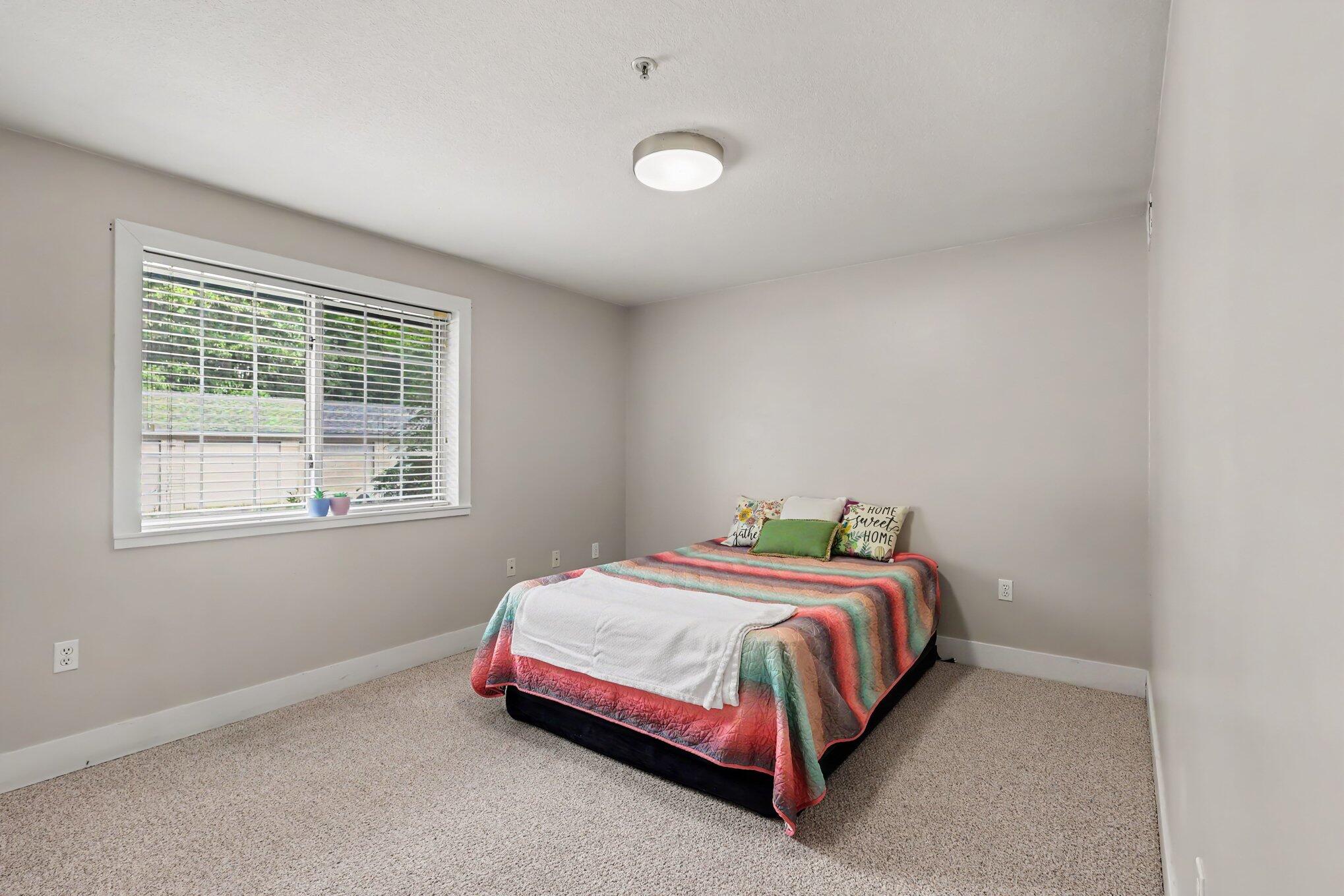 18400 North Ridge Court, Unit 7 Spring Lake, MI 49456 - Photo 9 of 15 Primary Bedroom