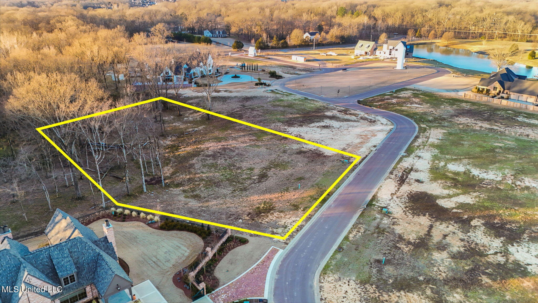 870 Red Cedar Loop Hernando, MS 38632 - Photo 2 of 10 870 Red Cedar Loop