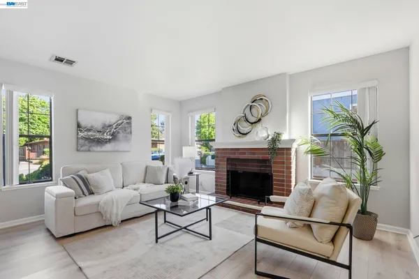 $1,299,998 | 377 South Bernardo Avenue, Sunnyvale, CA 94086