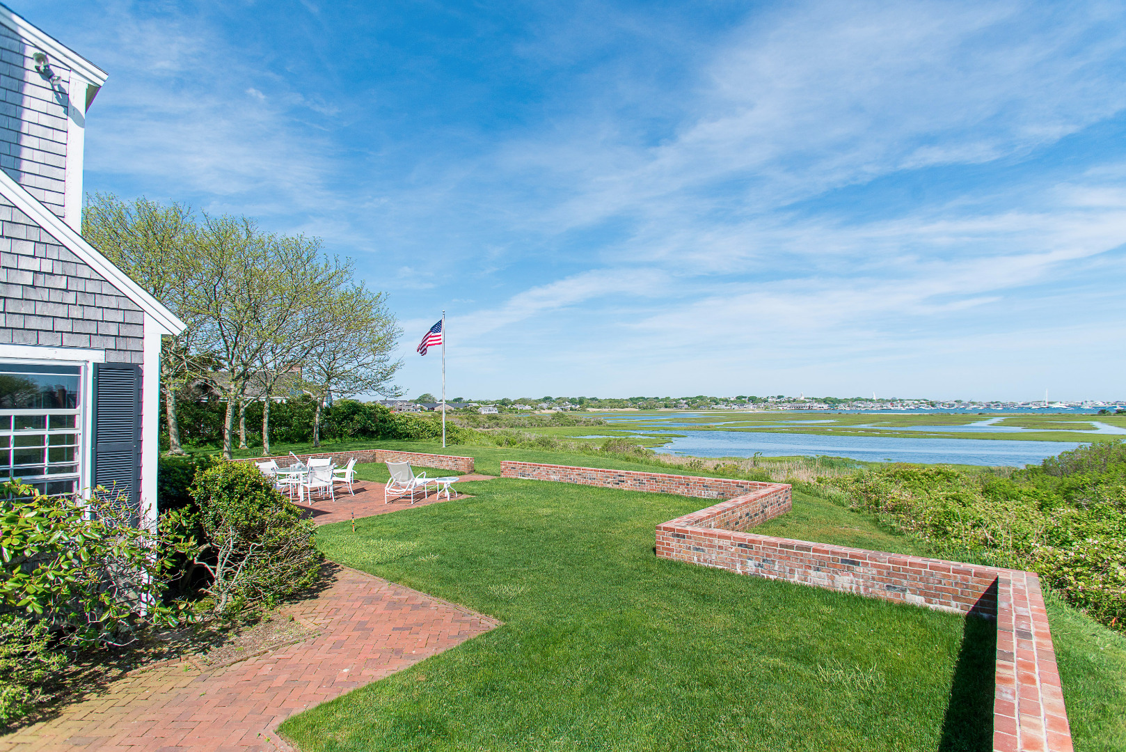 20 Monomoy Road Nantucket, MA 02554 - Photo 3 of 5 Gallery Image 3