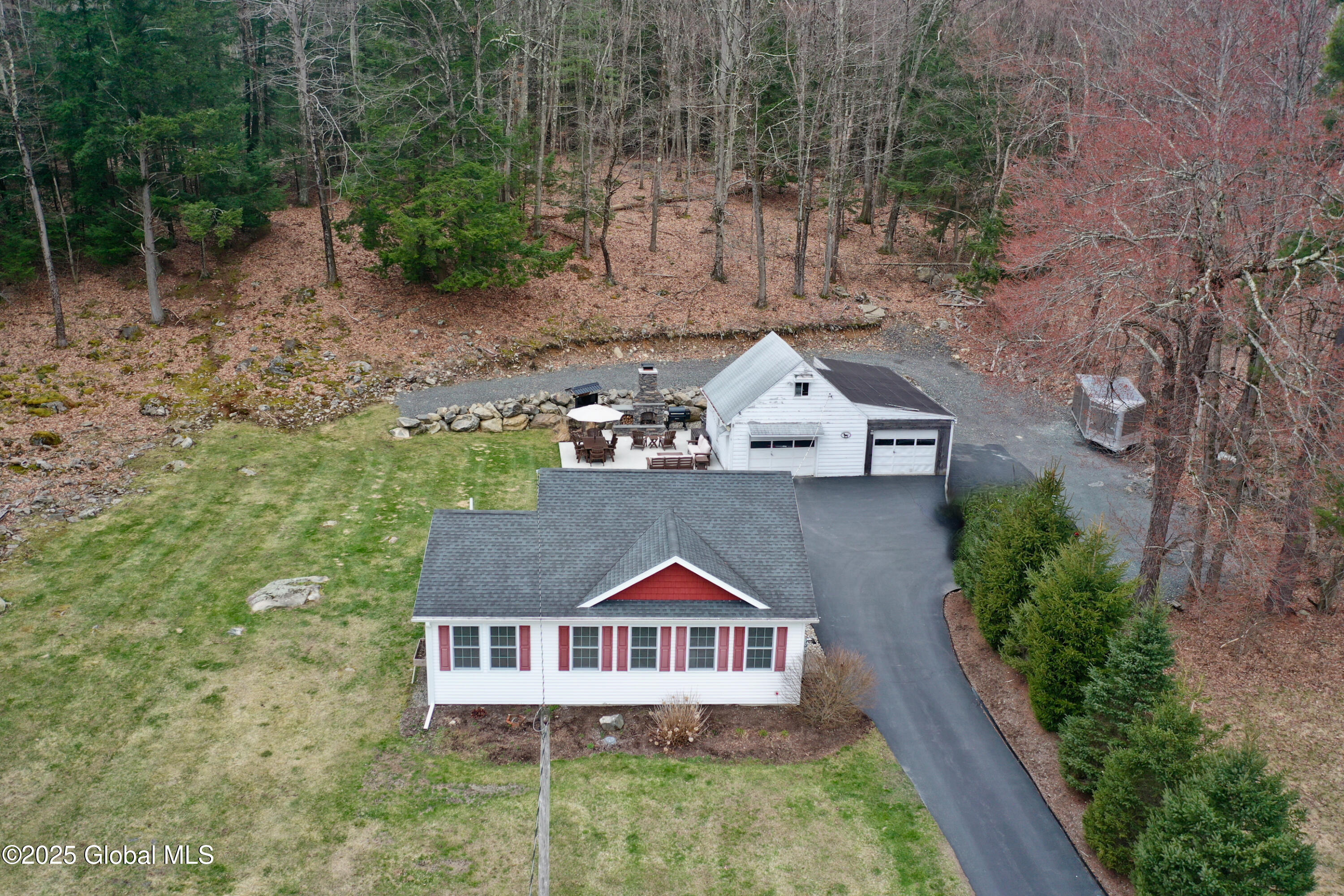 384 Plank Road Poestenkill, NY 12140 - Photo 2 of 64 3