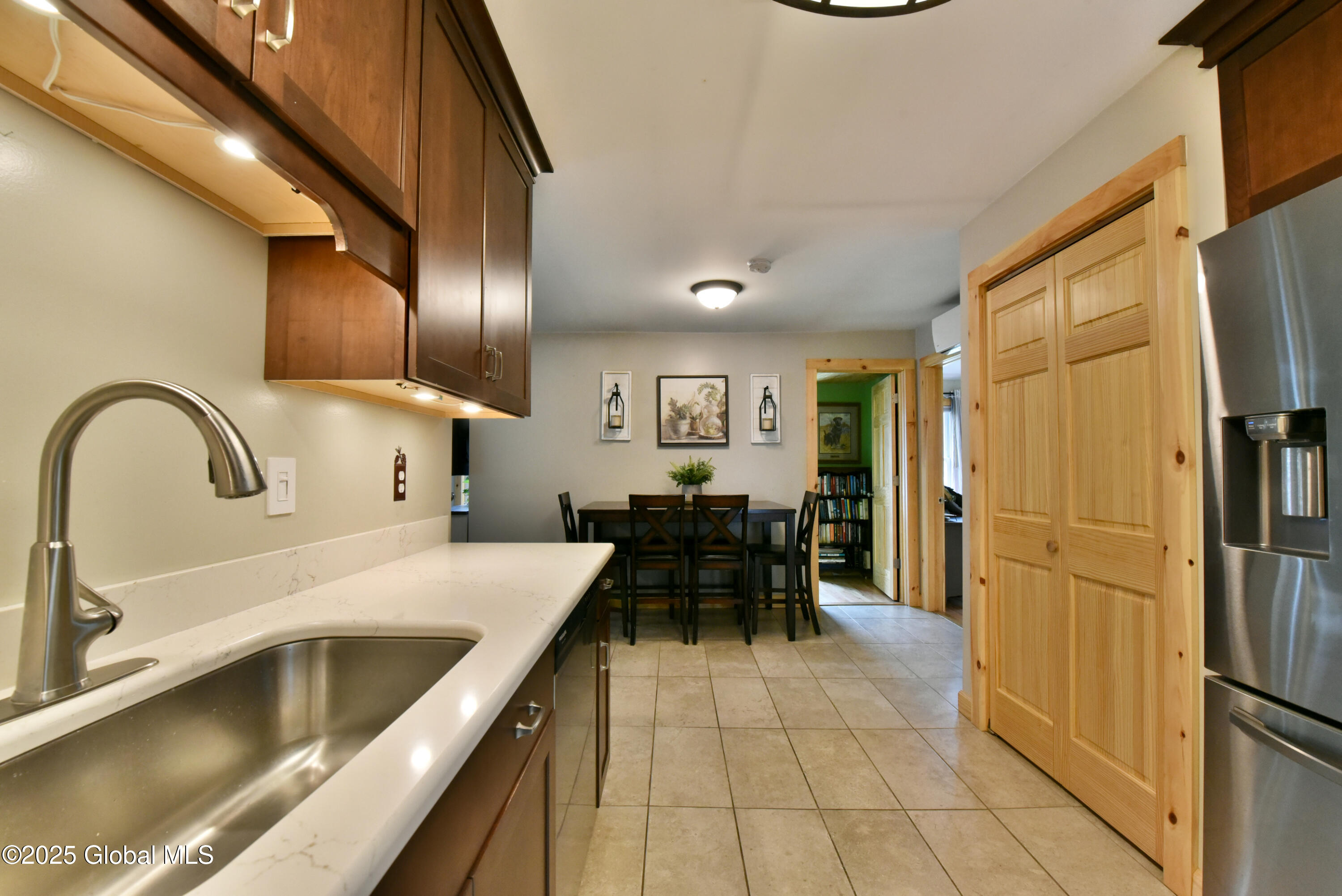 384 Plank Road Poestenkill, NY 12140 - Photo 7 of 64 17