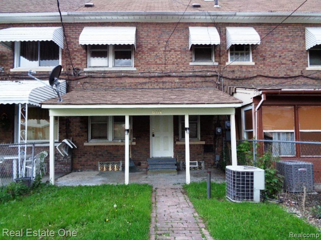 6314 Schaefer Road Dearborn, MI 48126 - Photo 2 of 5 DSC00143.jpg