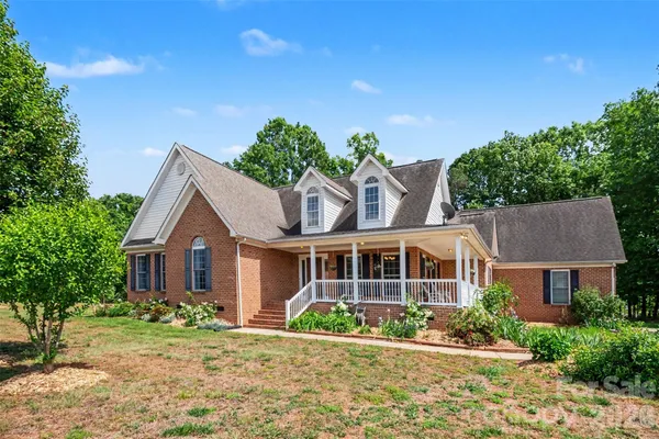 $525,000 | 112 Hancock Crossing, Clover, SC 29710