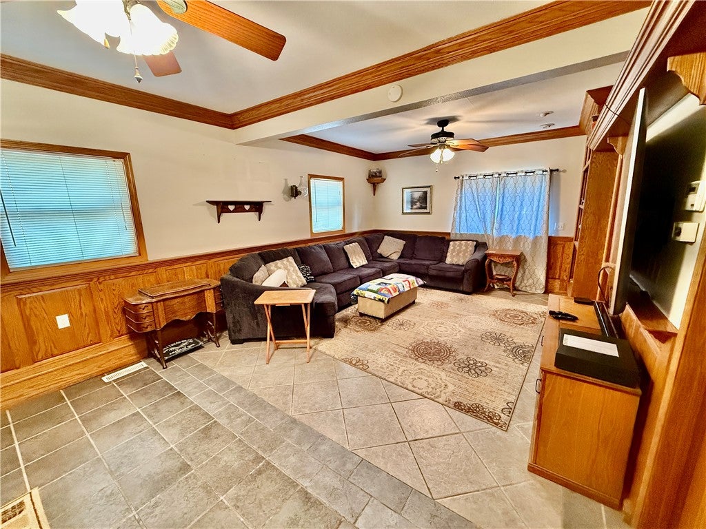 868 Haynes Drive Decatur, IL 62521 - Photo 9 of 29 Gallery Image 9